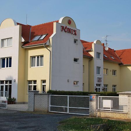 Fonix Hotel Buk Bagian luar foto